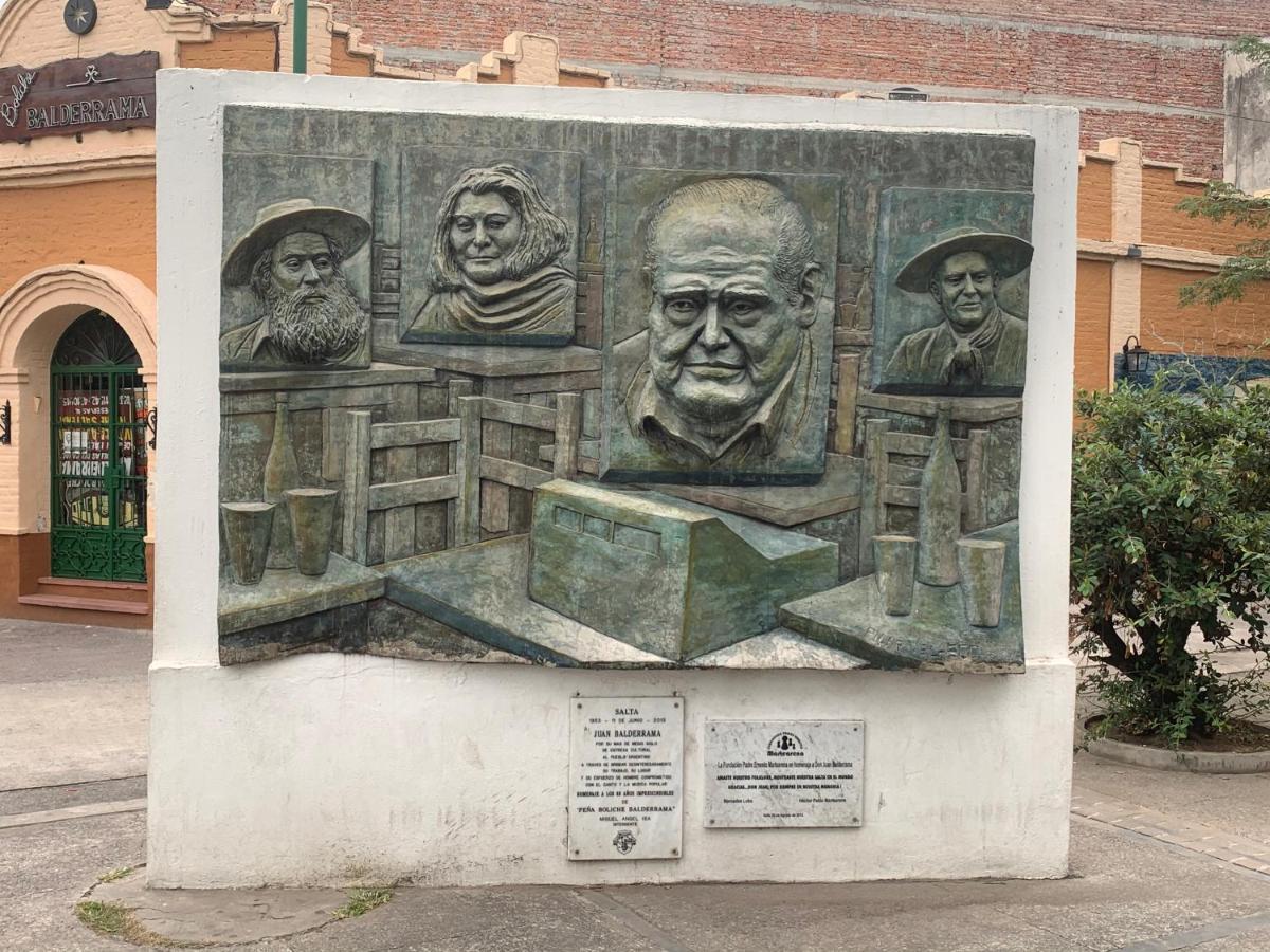 Paseo De Los Poetas Esteco 260 Salta Buitenkant foto